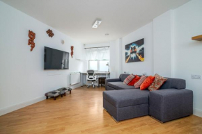 GuestReady - Cozy 1 bedroom apartment near Canada Water